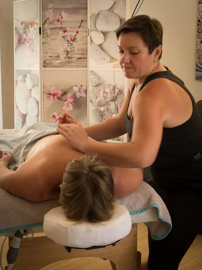 Massage bien être près de Coëx